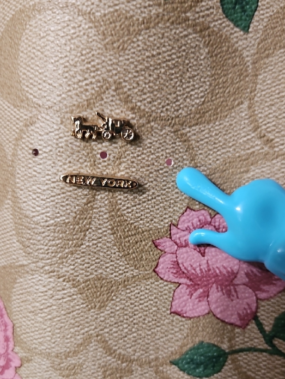 Coach EUC Signature City Tote Floral with Pink Trim, Reversible - Picture 13 of 13